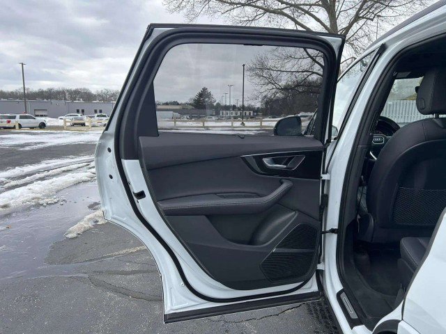Certified 2025 Audi Q7 Premium Plus w/ Premium Plus Package image 21