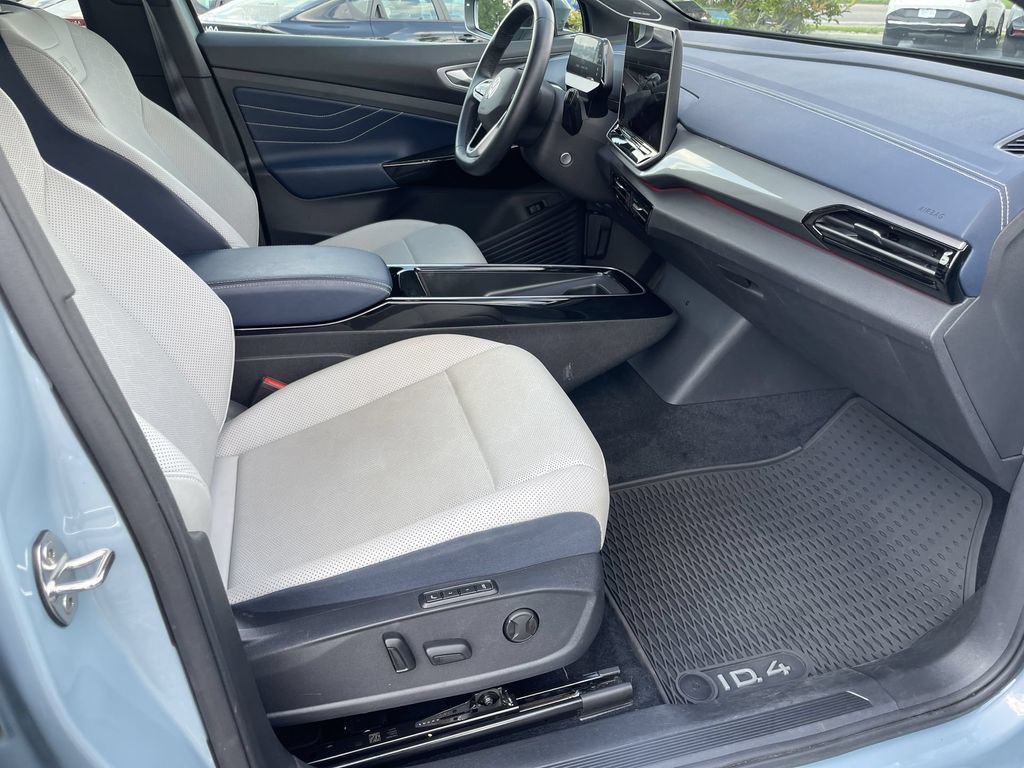 Certified 2025 Volkswagen ID.4 Pro S Plus AWD/4WD image 33