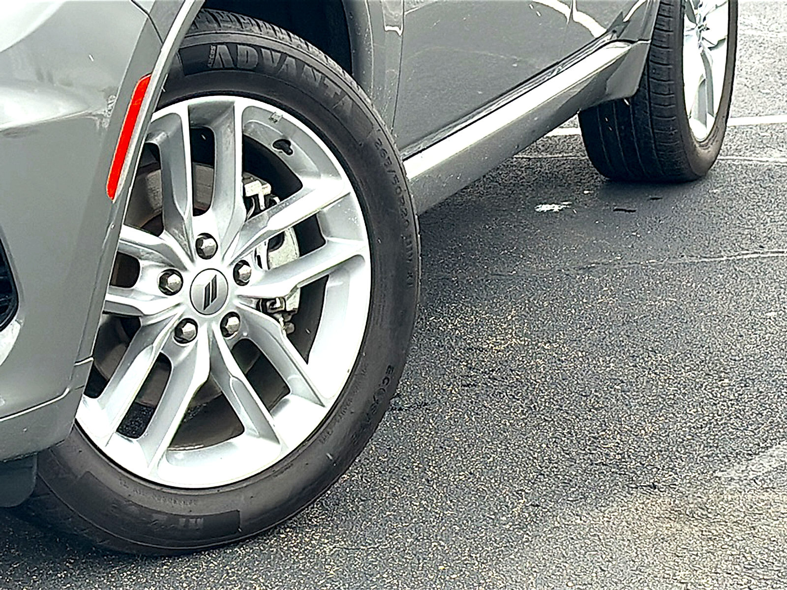 Used 2024 Dodge Durango GT AWD/4WD image 3