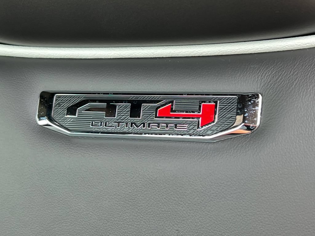 New 2026 GMC Yukon XL AT4 Ultimate w/ LPO, Illumination Package AWD/4WD image 14