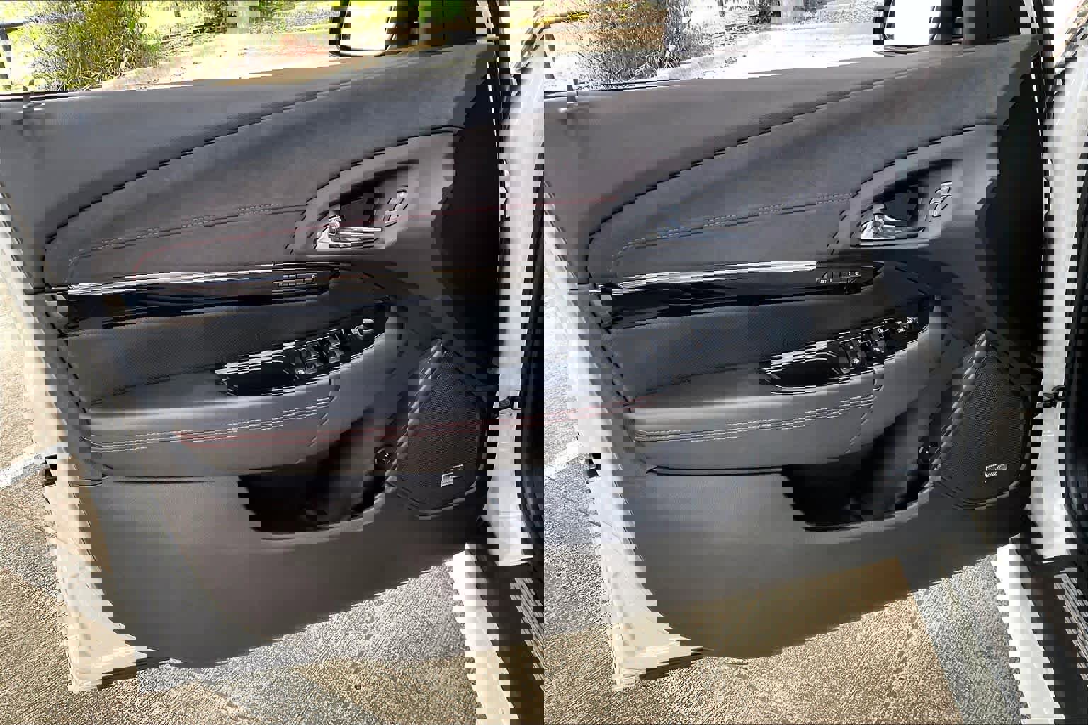 Used 2016 Chevrolet SS image 22