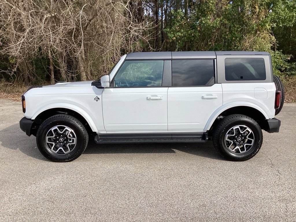 New 2025 Ford Bronco Outer Banks image 6