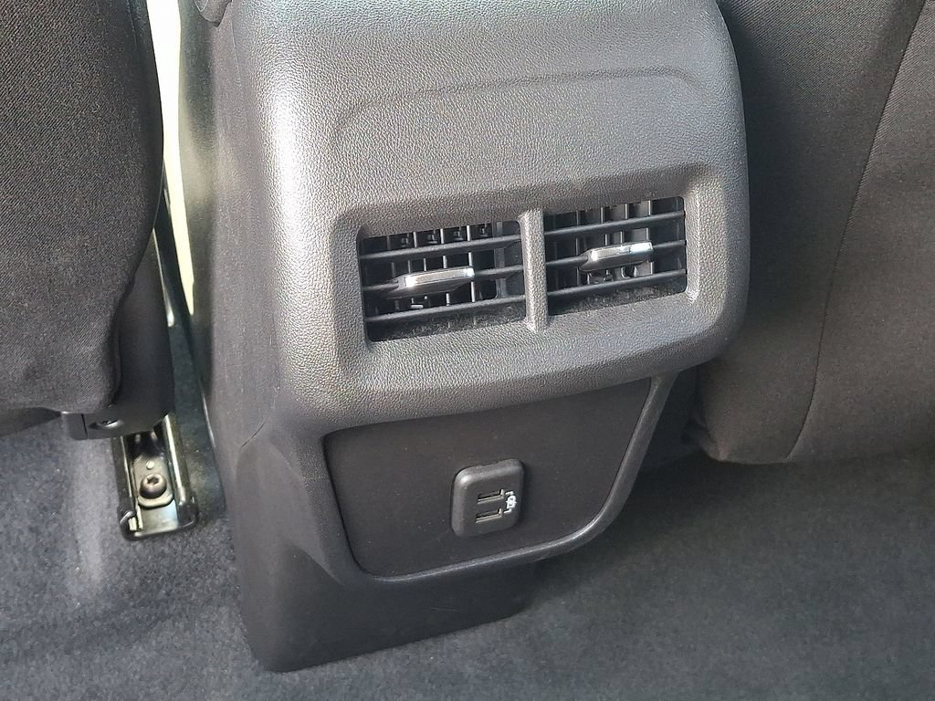Certified 2024 Chevrolet Equinox LT FWD image 11