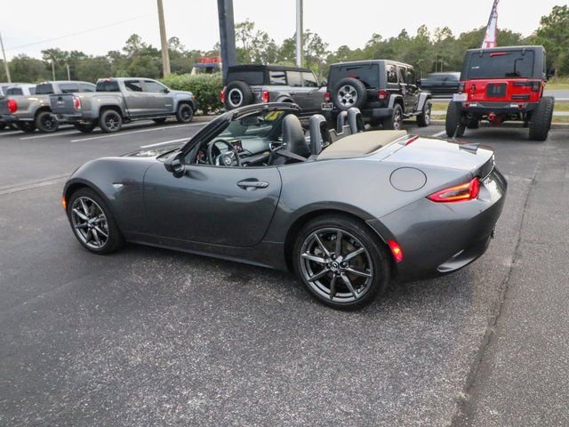 Used 2021 MAZDA MX-5 Miata Grand Touring image 6