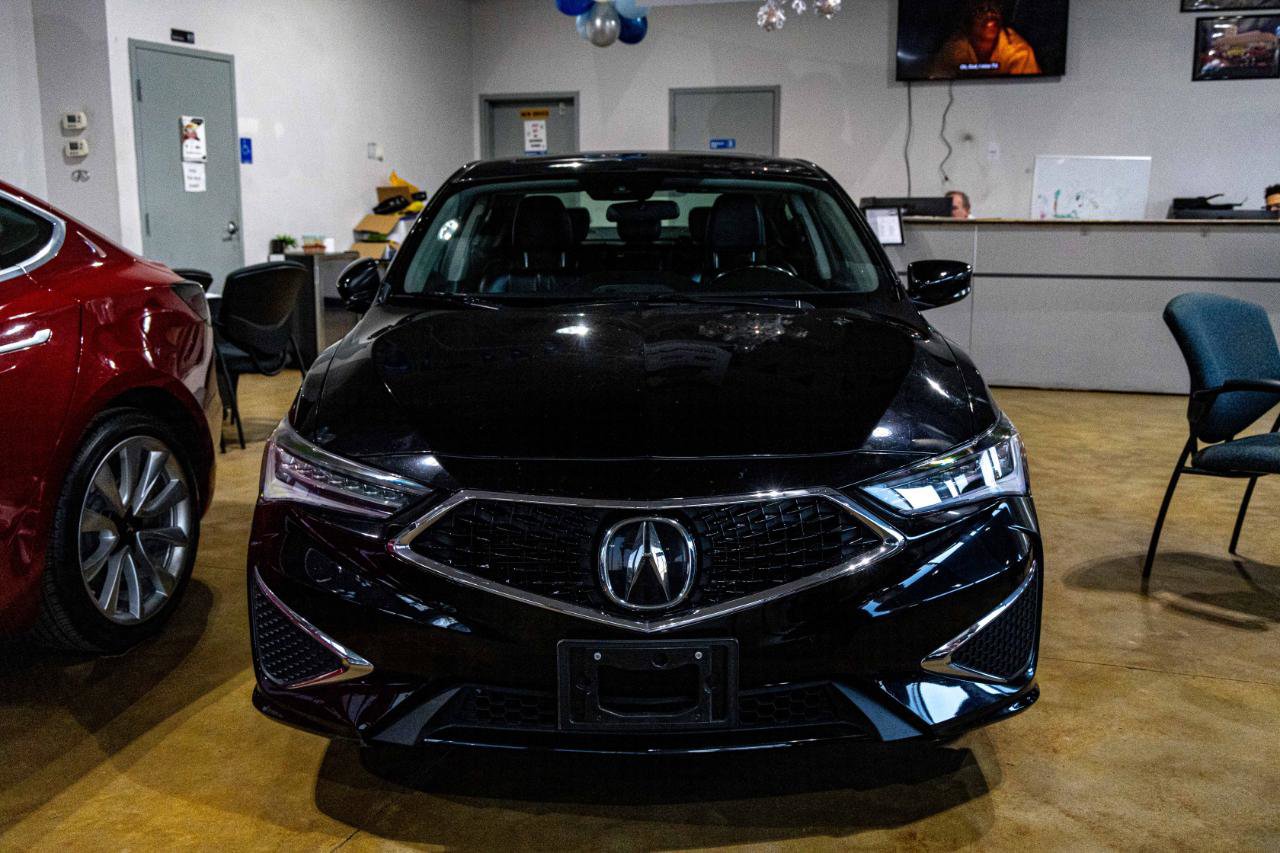 Used 2020 Acura ILX Sedan image 2