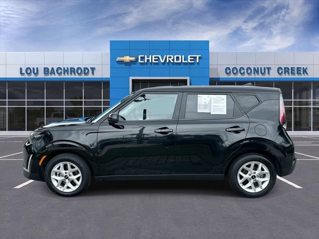 Used 2024 Kia Soul LX w/ Option Group 015 FWD image 5