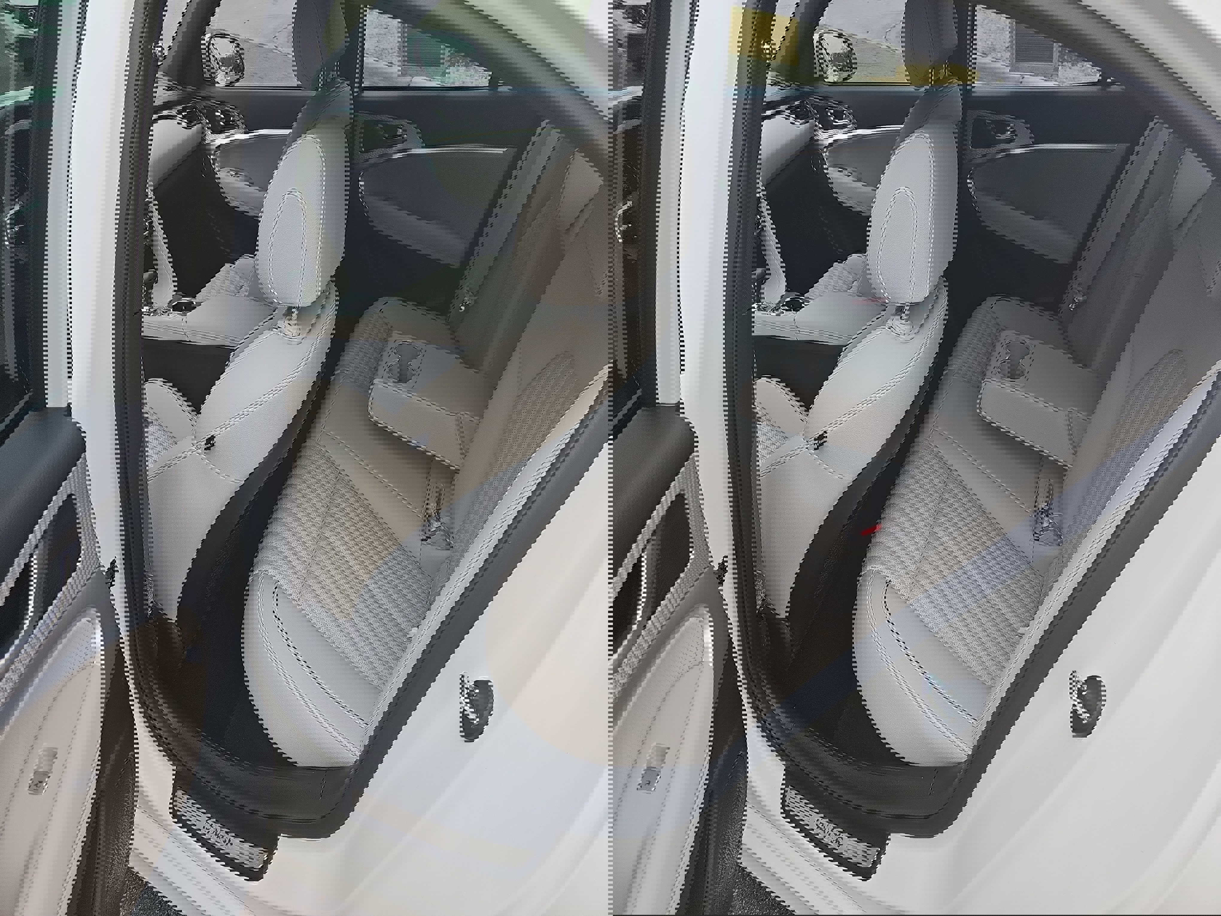 Used 2023 Genesis G70 2.0T w/ Sport Prestige Package image 15