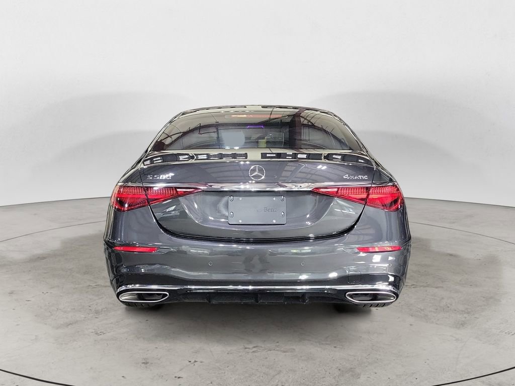 Used 2022 Mercedes-Benz S 580 4MATIC Sedan image 4