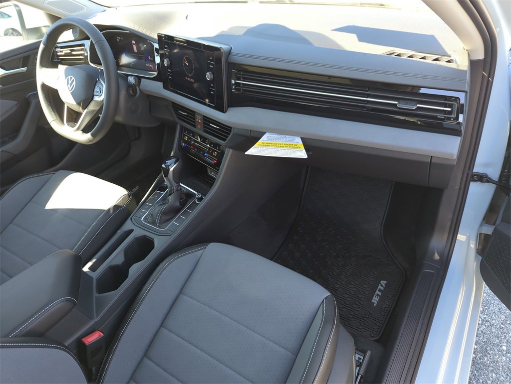 New 2026 Volkswagen Jetta SE image 18