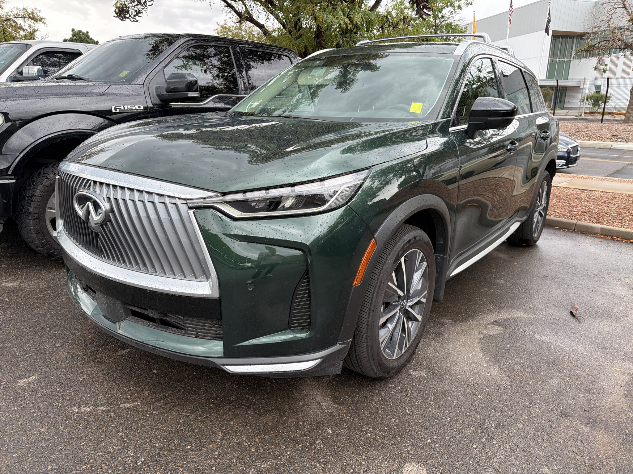 Certified 2026 INFINITI QX60 Luxe w/ Cargo Package