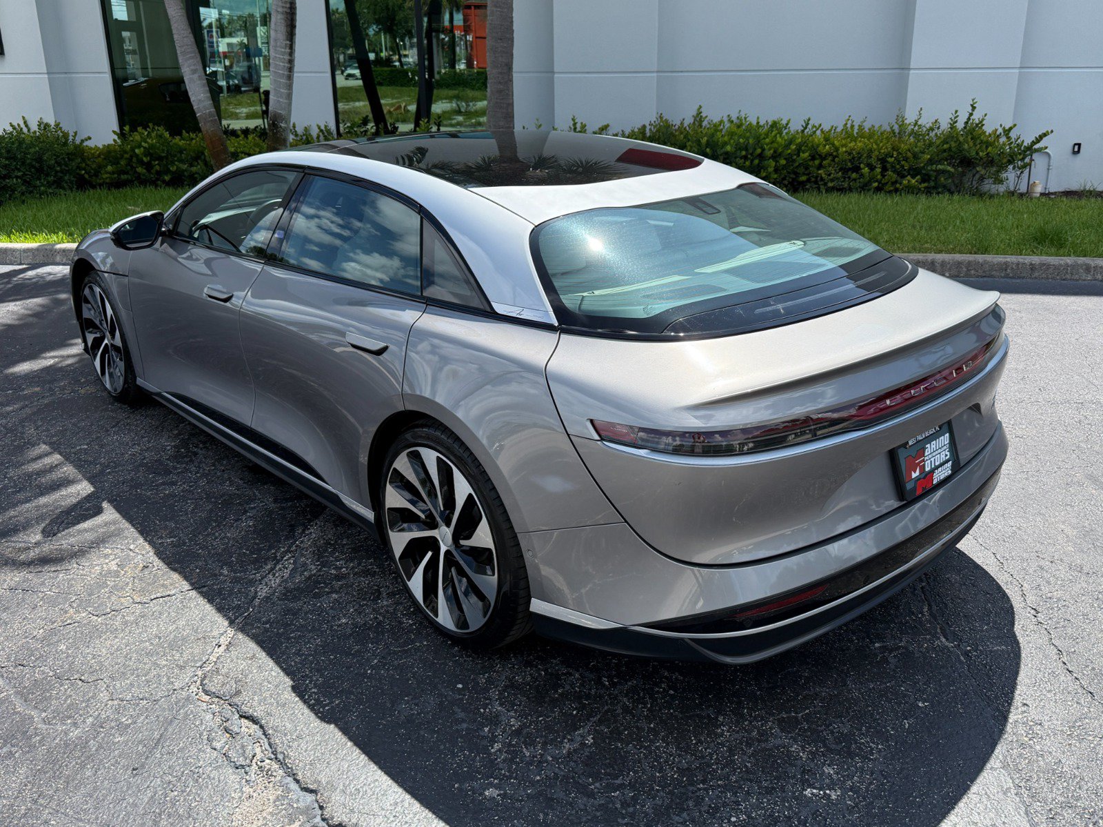 Used 2022 Lucid Air Grand Touring AWD/4WD image 14