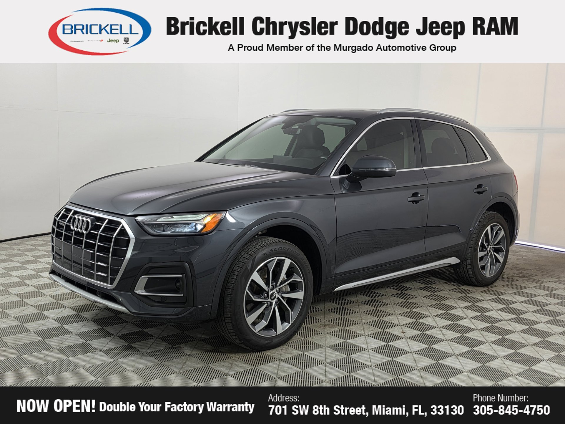 Used 2021 Audi Q5 2.0T Premium w/ Convenience Package AWD/4WD image 2