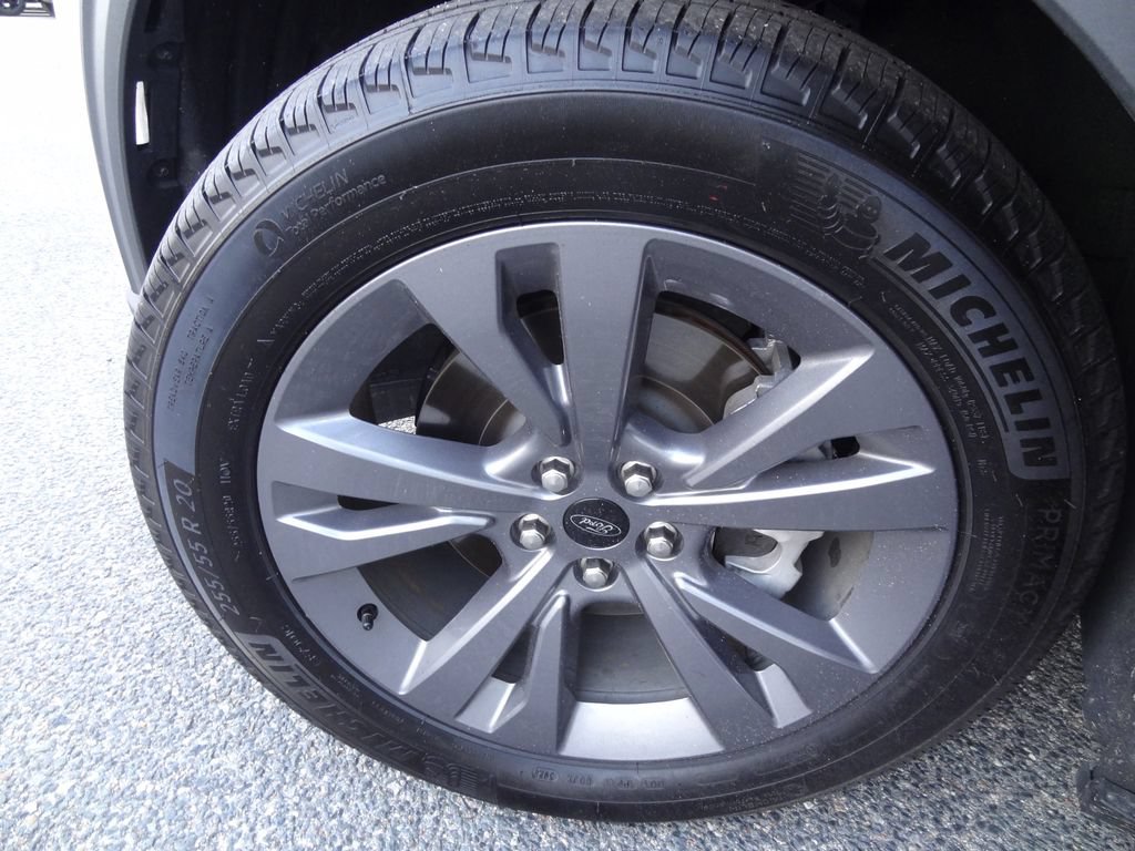Used 2026 Ford Explorer Active w/ Active Comfort Package AWD/4WD image 42