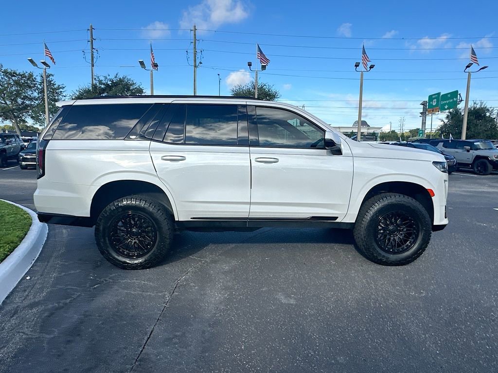 Used 2022 Cadillac Escalade Luxury image 5