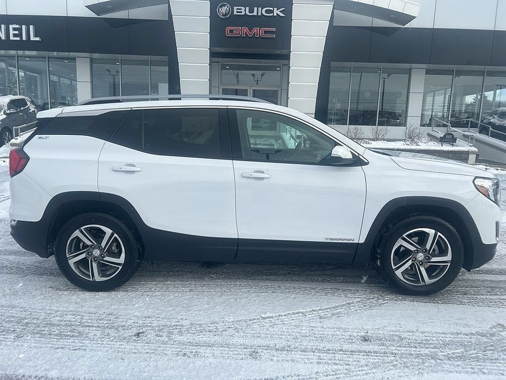 Certified 2020 GMC Terrain SLT w/ Preferred Package AWD/4WD image 3