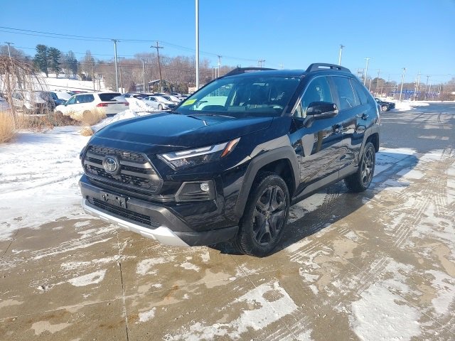 Used 2024 Toyota RAV4 Adventure image 3