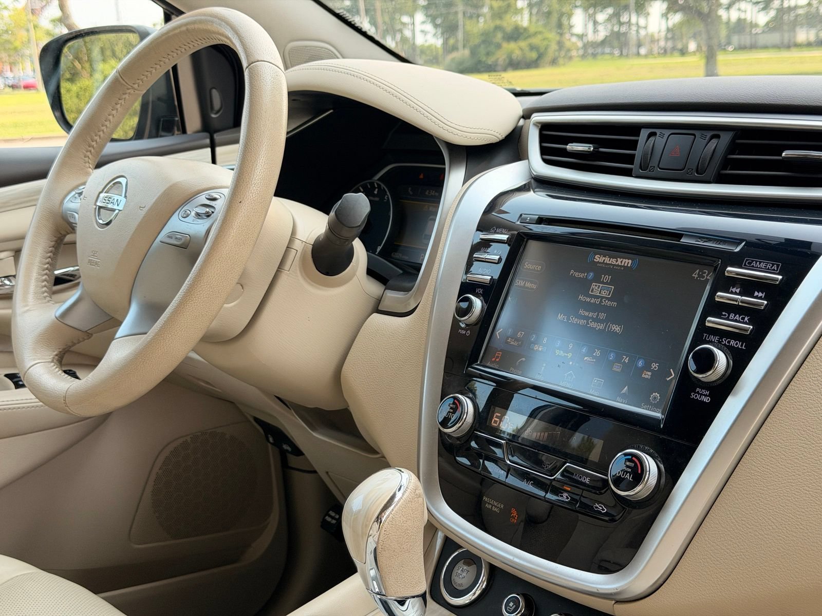 Used 2017 Nissan Murano Platinum w/ Platinum Technology Package FWD image 21