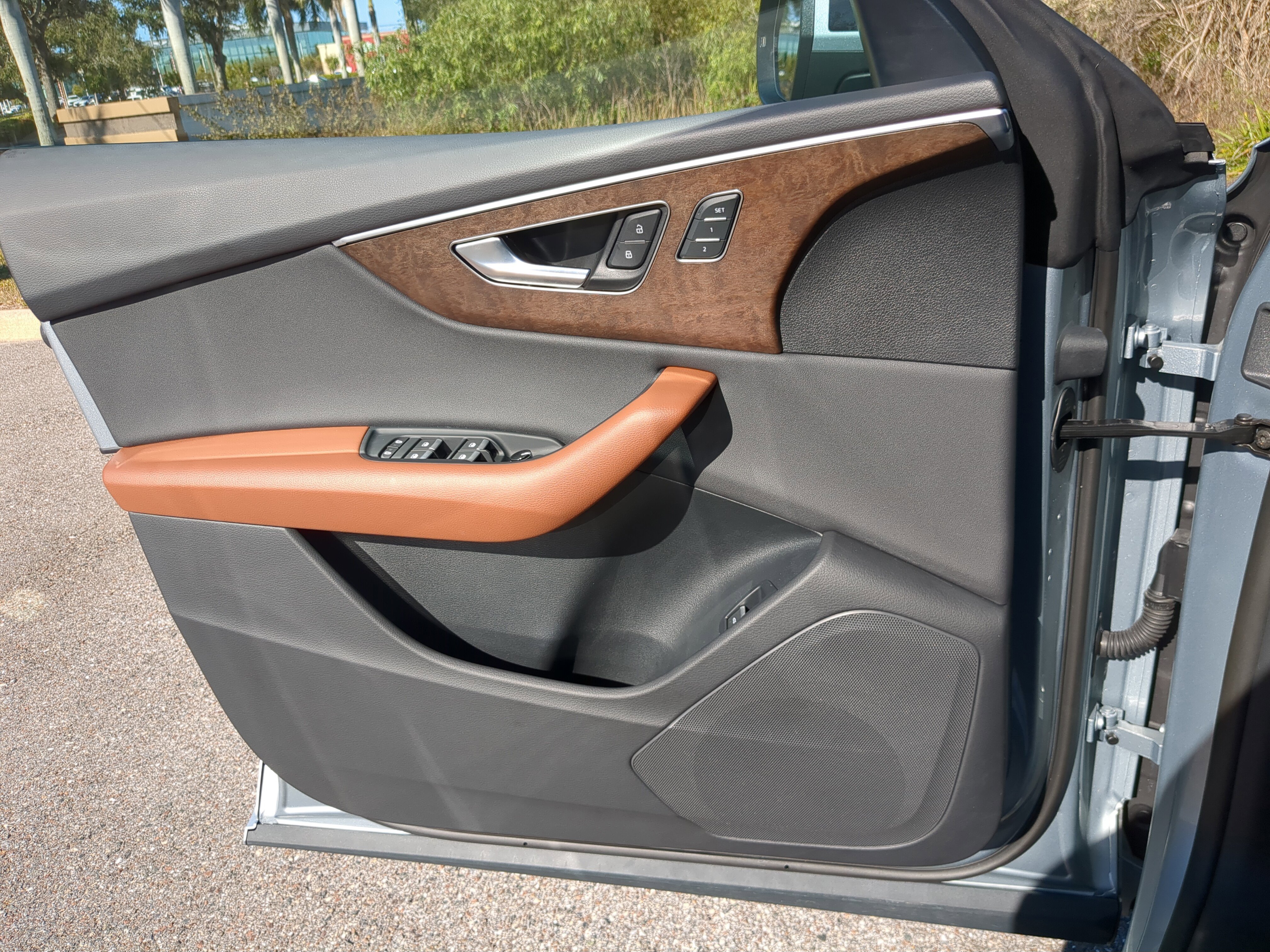 Certified 2025 Audi Q8 Premium w/ Black Optic Package image 19