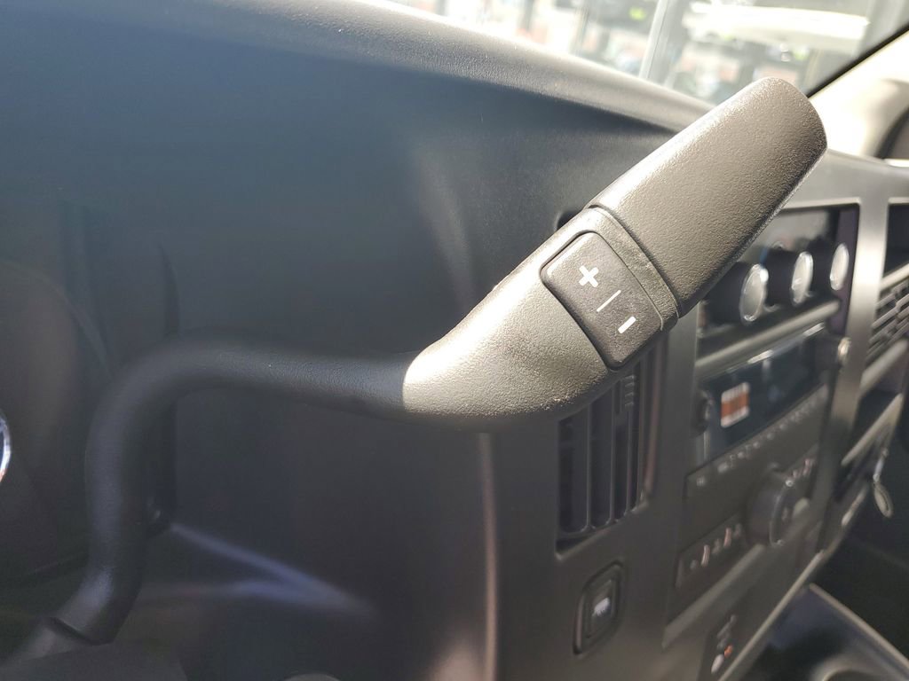 New 2026 Chevrolet Express 2500 w/ Driver Convenience Package image 25