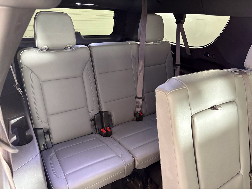 Used 2021 Chevrolet Suburban LT w/ Luxury Package AWD/4WD image 41