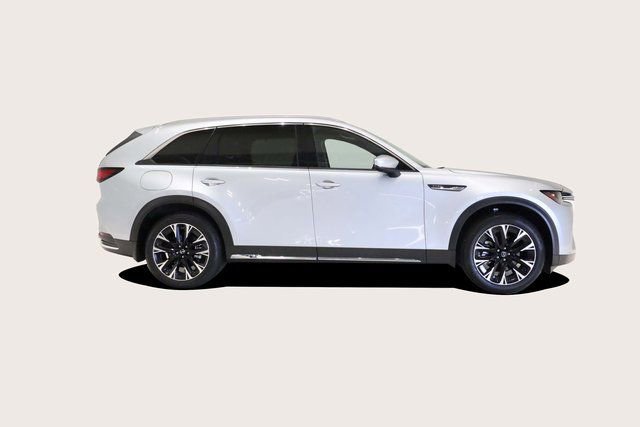 Used 2025 MAZDA CX-90 Plug-In Hybrid w/ Premium Plus image 4
