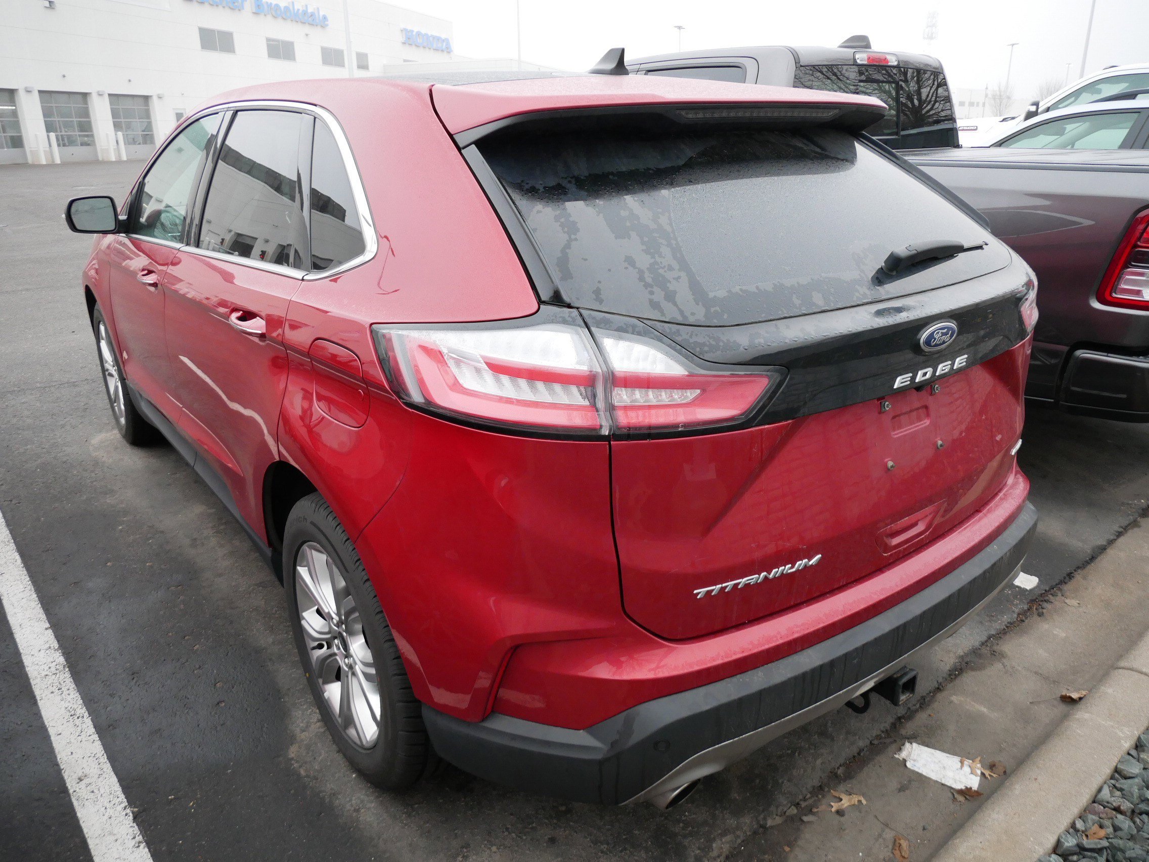 Used 2023 Ford Edge Titanium w/ Class II Trailer Tow Package image 5