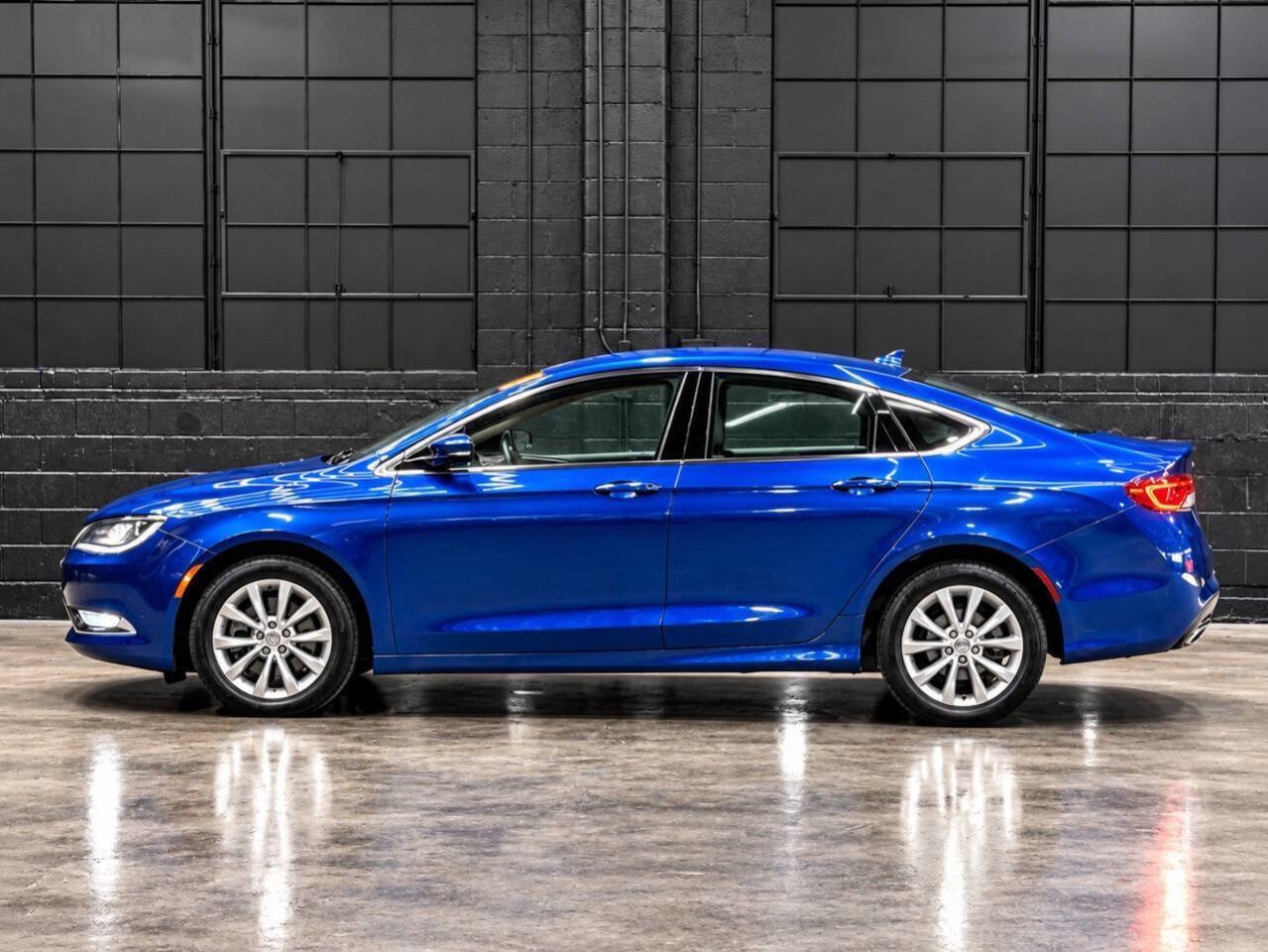 Used 2015 Chrysler 200 C w/ Navigation & Sound Group I FWD image 16