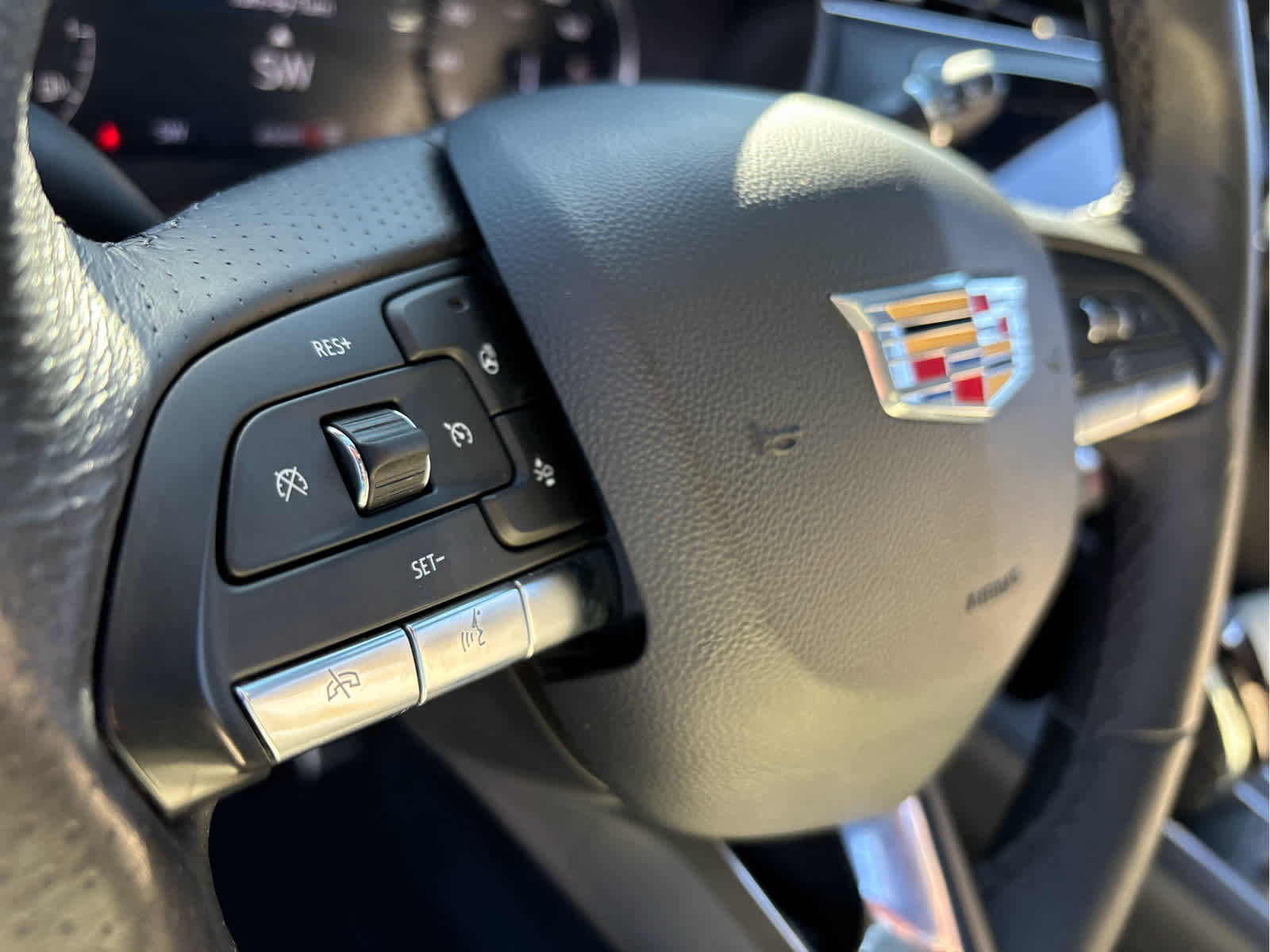 Used 2023 Cadillac XT4 Sport image 12