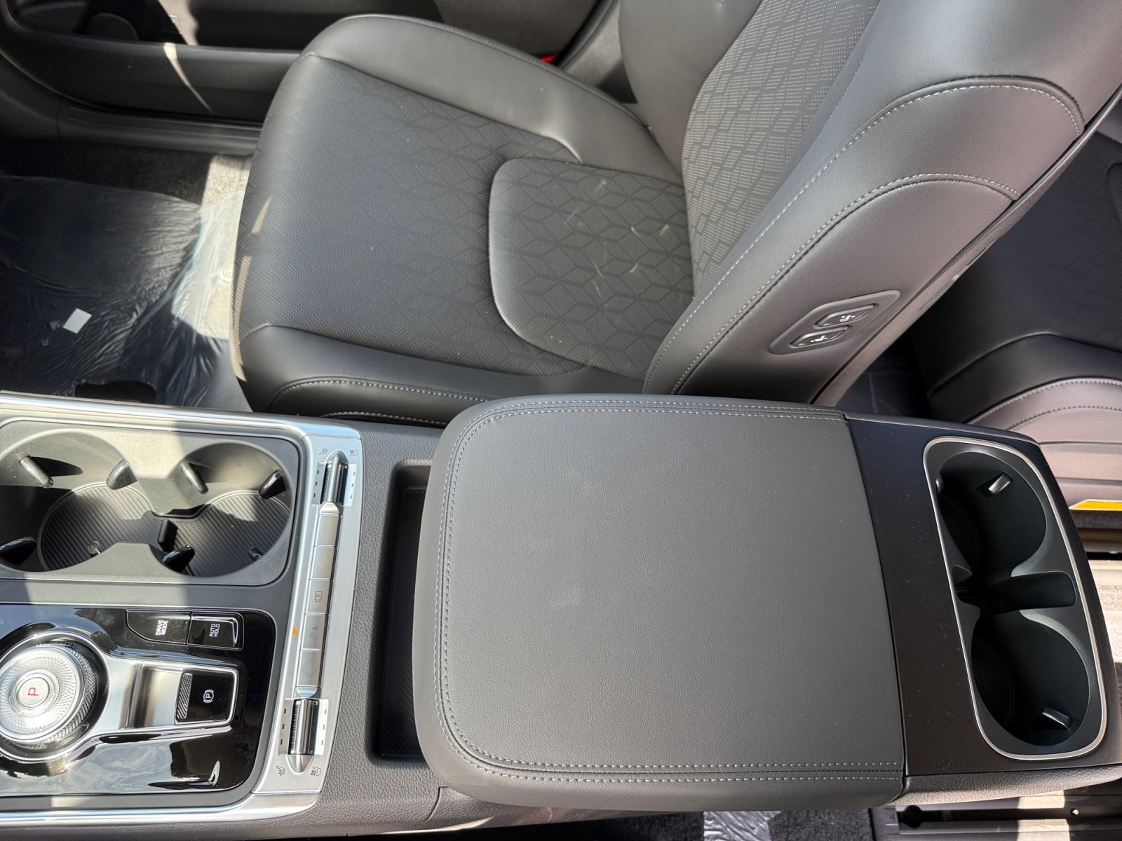 New 2026 Kia Carnival SX FWD image 14