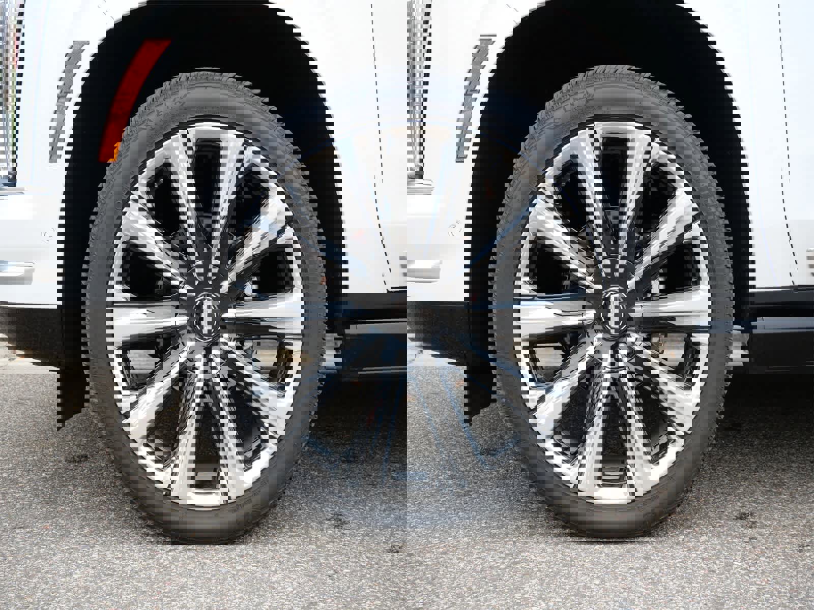 Used 2025 Cadillac Escalade ESV Premium Luxury Platinum w/ LPO, Floor Liner Package image 24