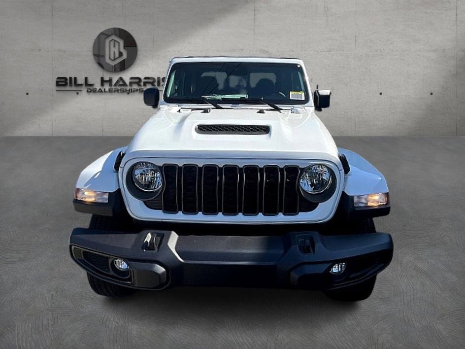 New 2025 Jeep Gladiator Sport image 2