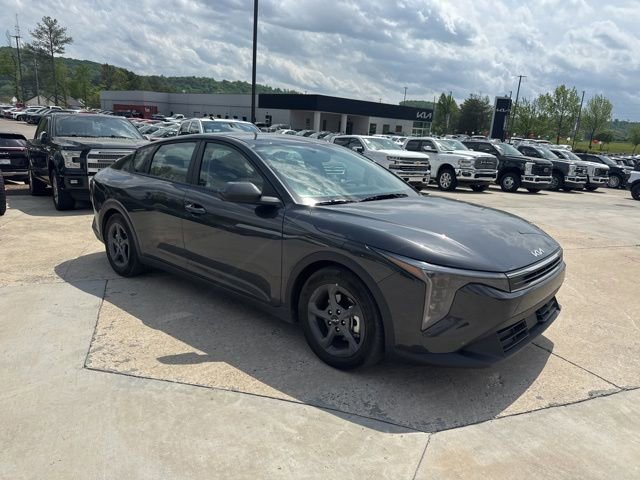 Used 2025 Kia K4 LXS image 5