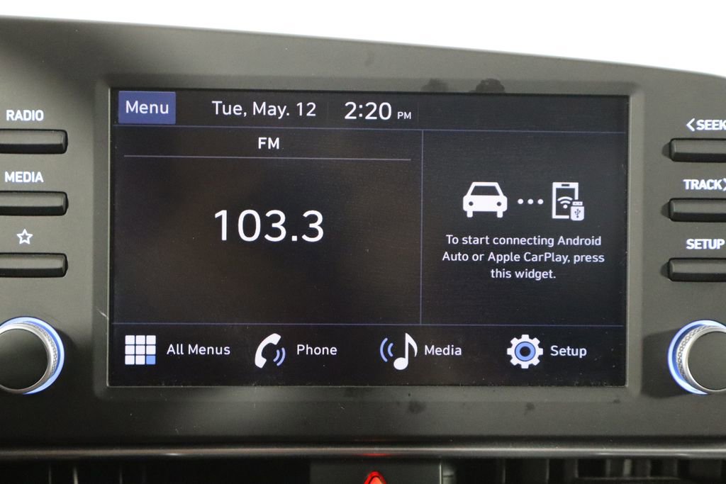 Used 2025 Hyundai Elantra SE FWD image 29