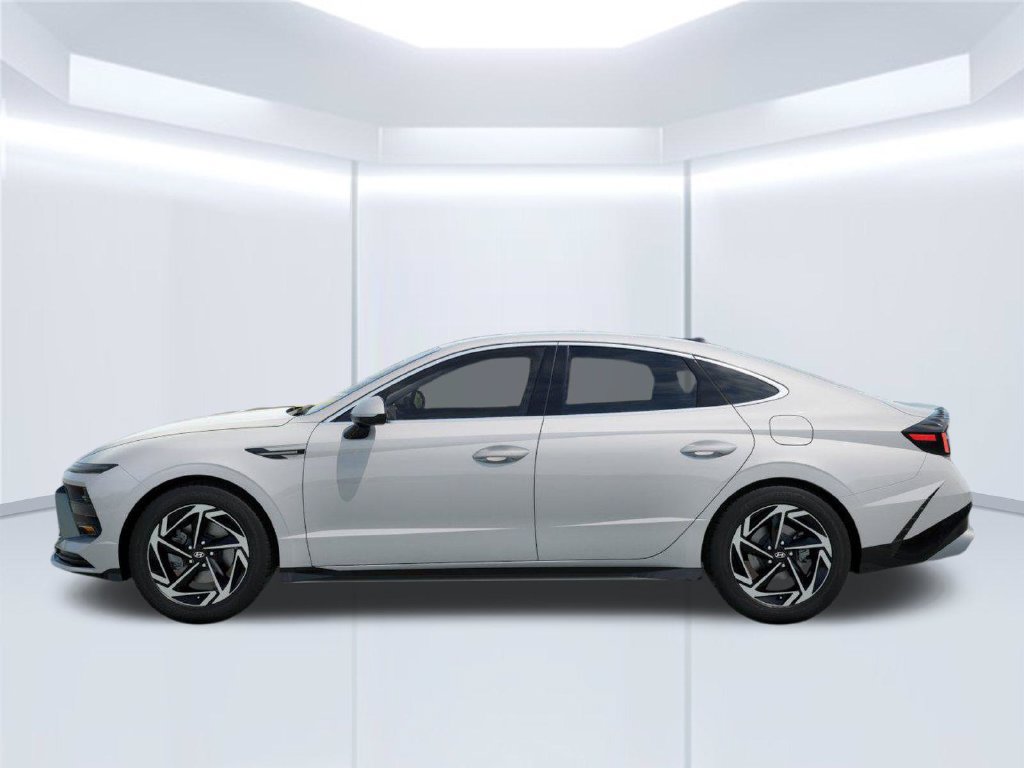 New 2026 Hyundai Sonata SEL FWD image 3