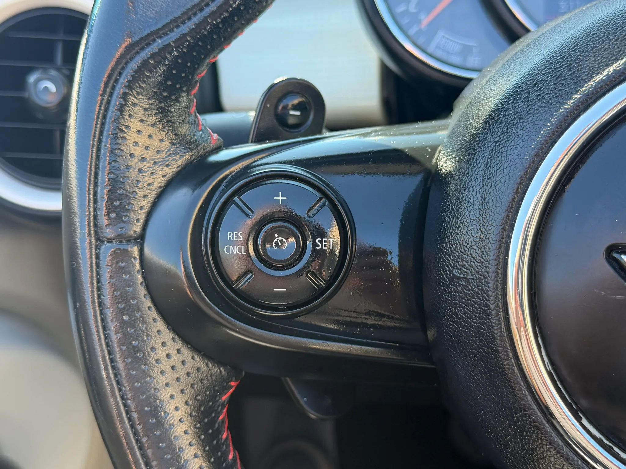 Used 2017 MINI Cooper S image 21