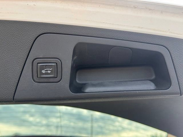 Used 2017 Buick Envision Essence AWD/4WD image 37