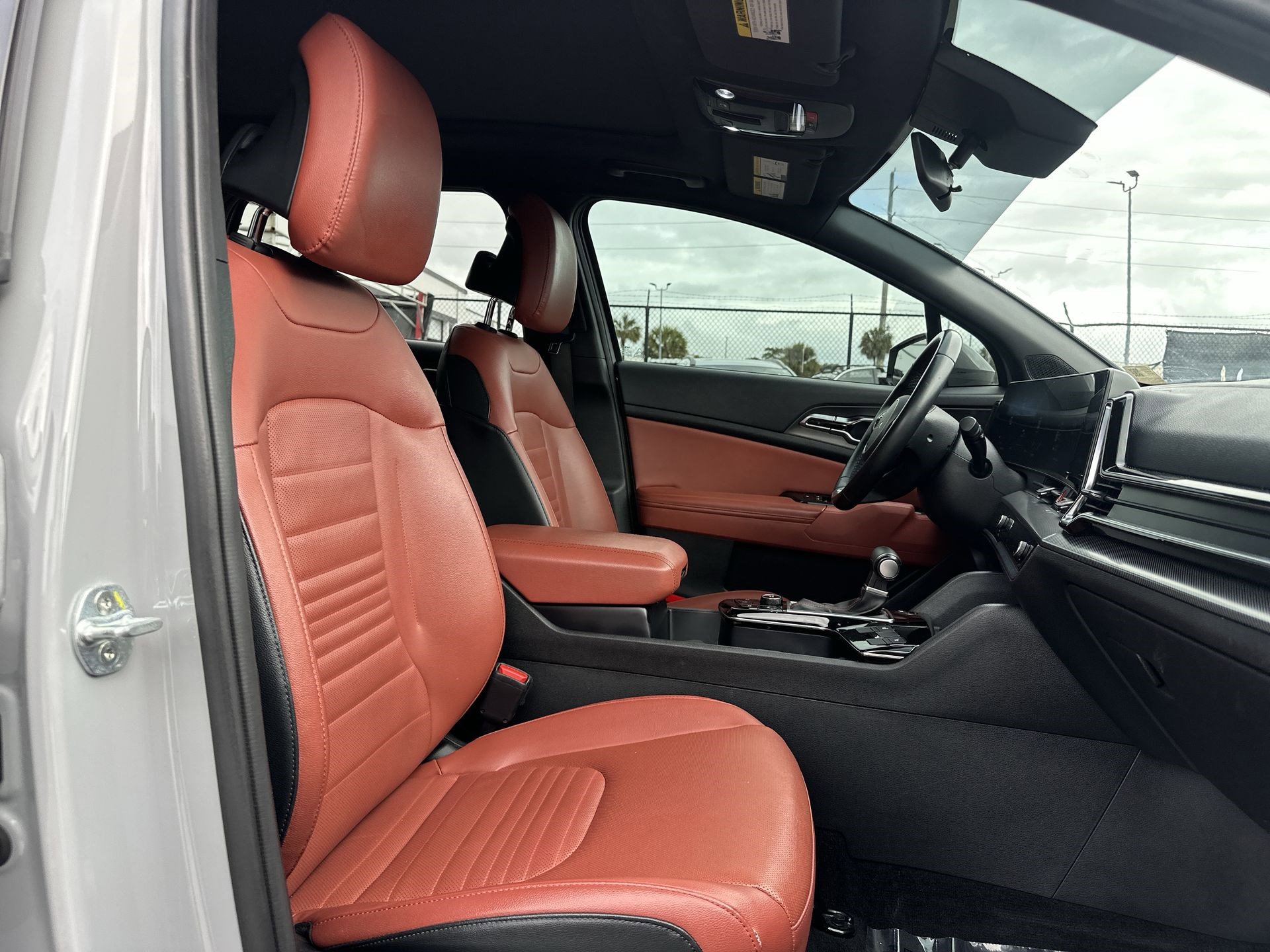 Certified 2023 Kia Sportage SX FWD image 24