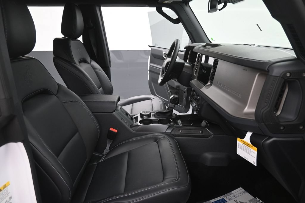 New 2026 Ford Bronco Outer Banks AWD/4WD image 24