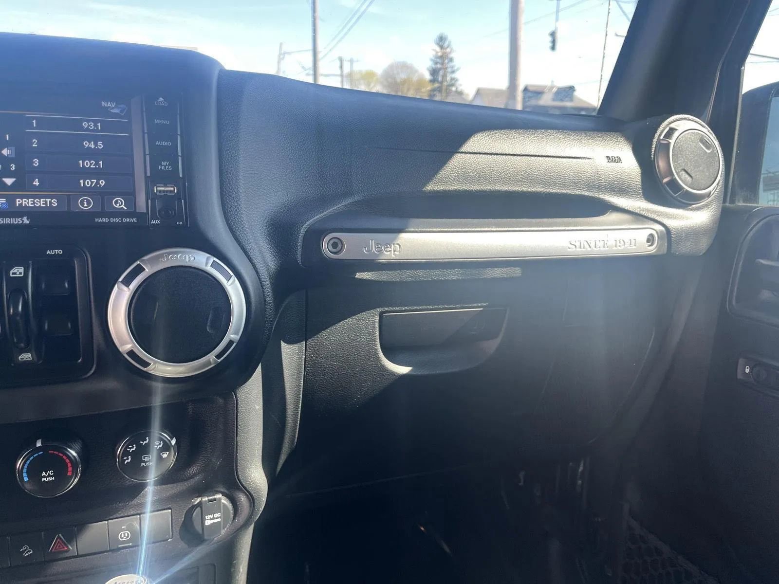 Used 2017 Jeep Wrangler Unlimited Sahara w/ Dual Top Group image 19