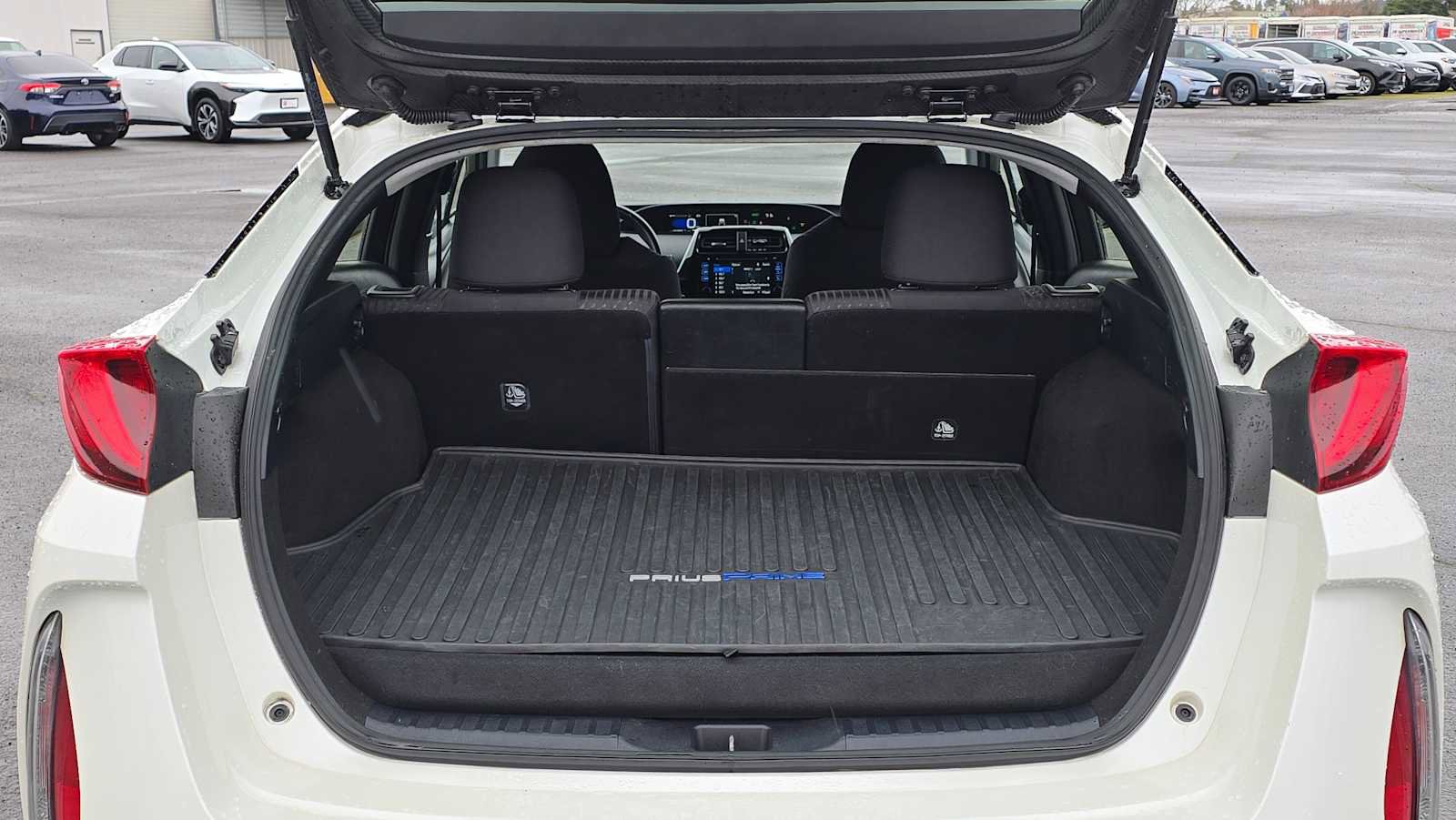 Certified 2018 Toyota Prius Prime Plus image 16