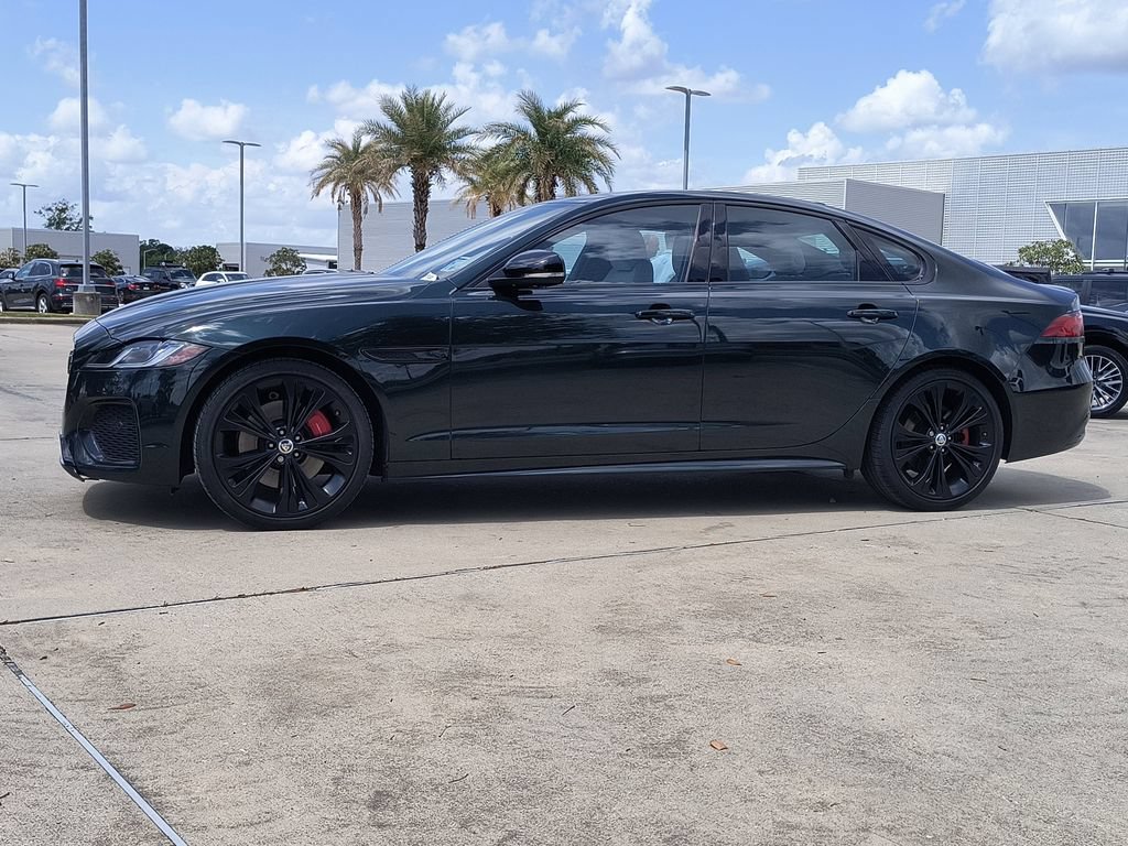 Used 2024 Jaguar XF R-Dynamic SE AWD/4WD image 3