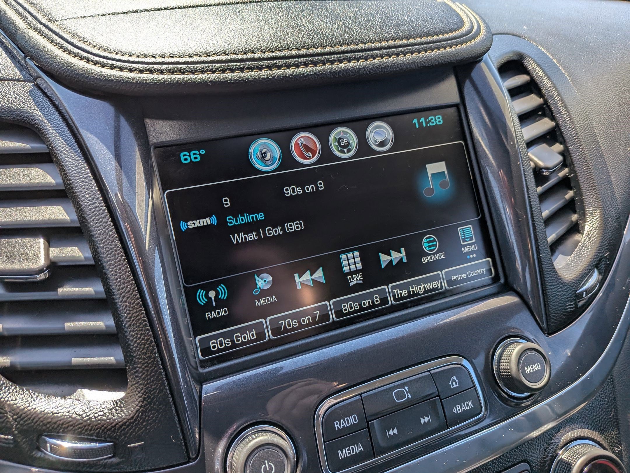 Used 2017 Chevrolet Impala LT FWD image 20