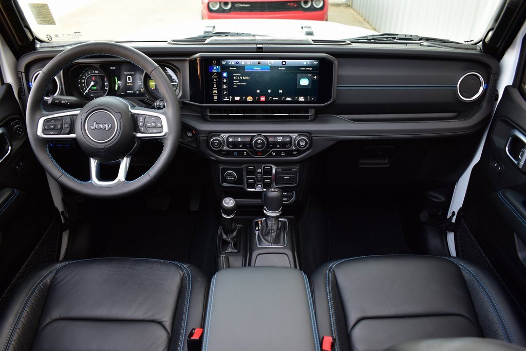 Used 2024 Jeep Wrangler High Altitude image 33