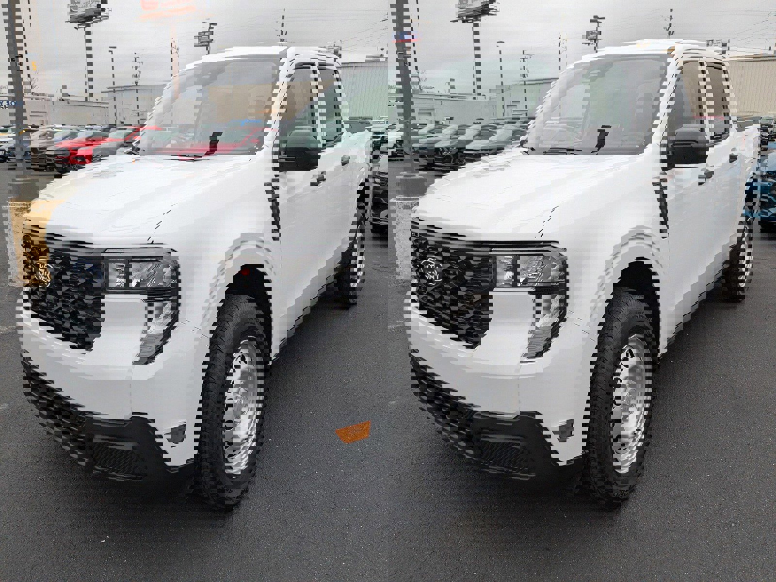 New 2025 Ford Maverick XL image 7