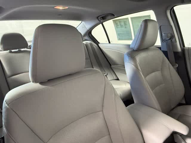 Used 2015 Honda Accord EX-L image 64