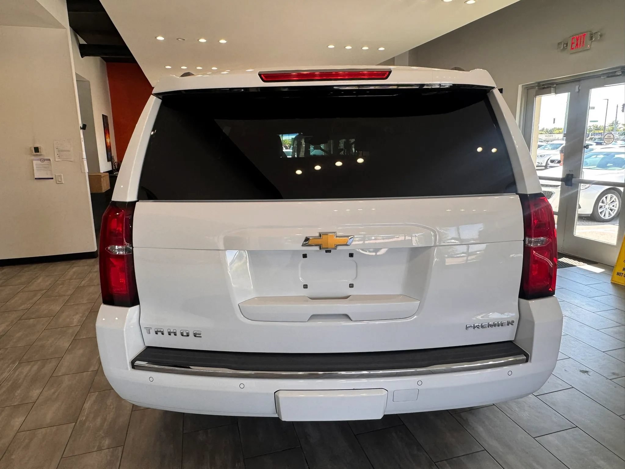Used 2019 Chevrolet Tahoe Premier AWD/4WD image 15