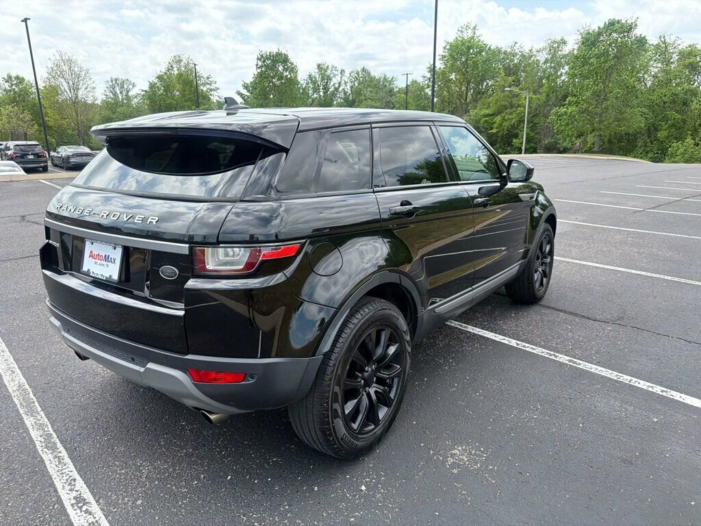 Used 2016 Land Rover Range Rover Evoque SE AWD/4WD image 4