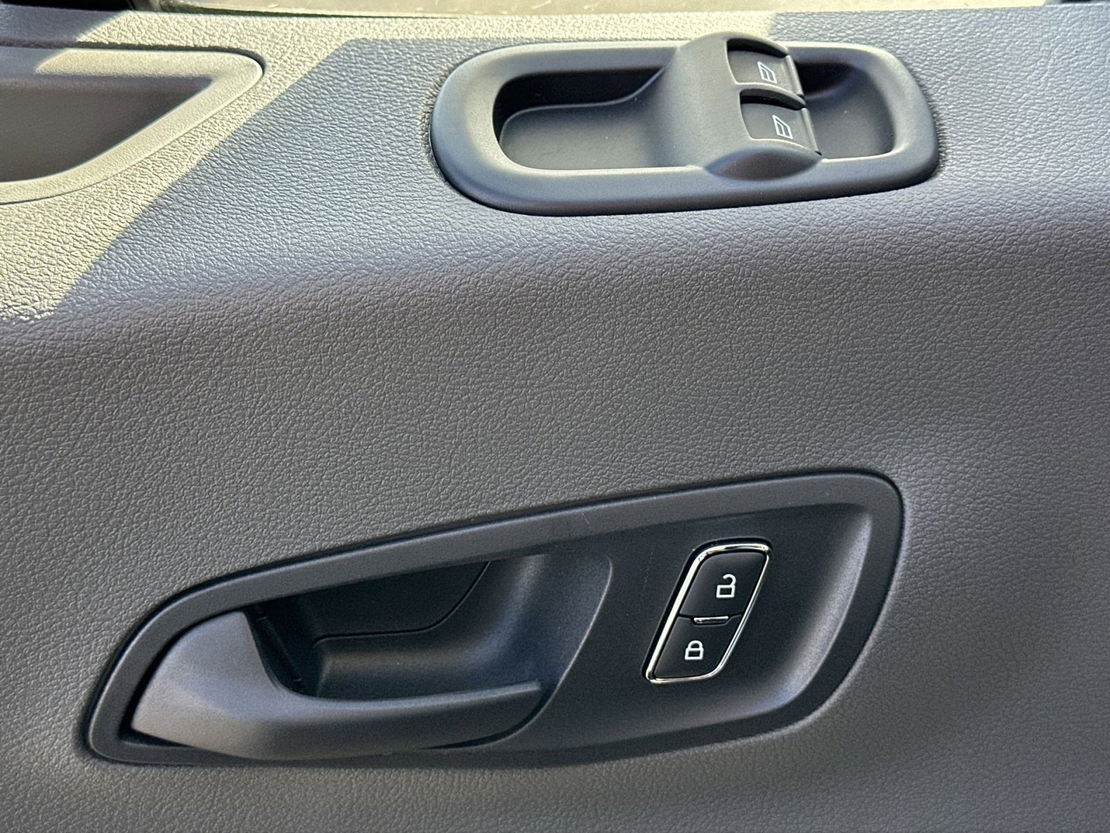 New 2026 Ford Transit 250 148 Medium Roof w/ Load Area Protection Package image 16