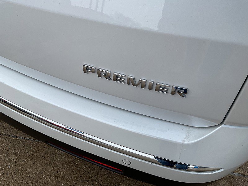 Used 2023 Chevrolet Traverse Premier image 10