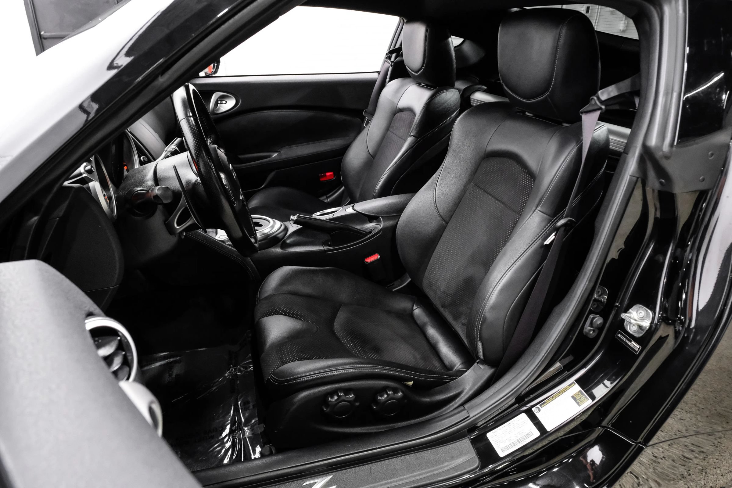 Used 2012 Nissan 370Z Touring w/ Sport Pkg RWD image 37